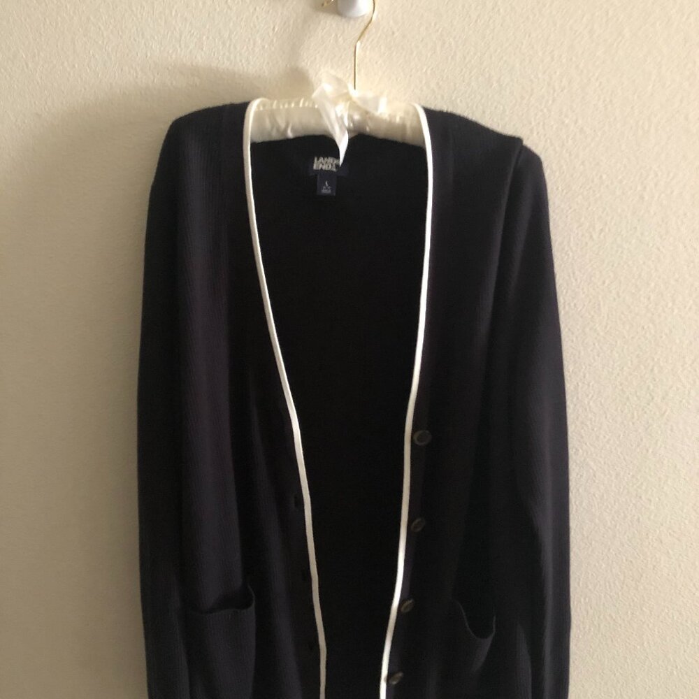 Lands End 2 piece new Black with Creme trim  lightweight Cardigan Set size Large